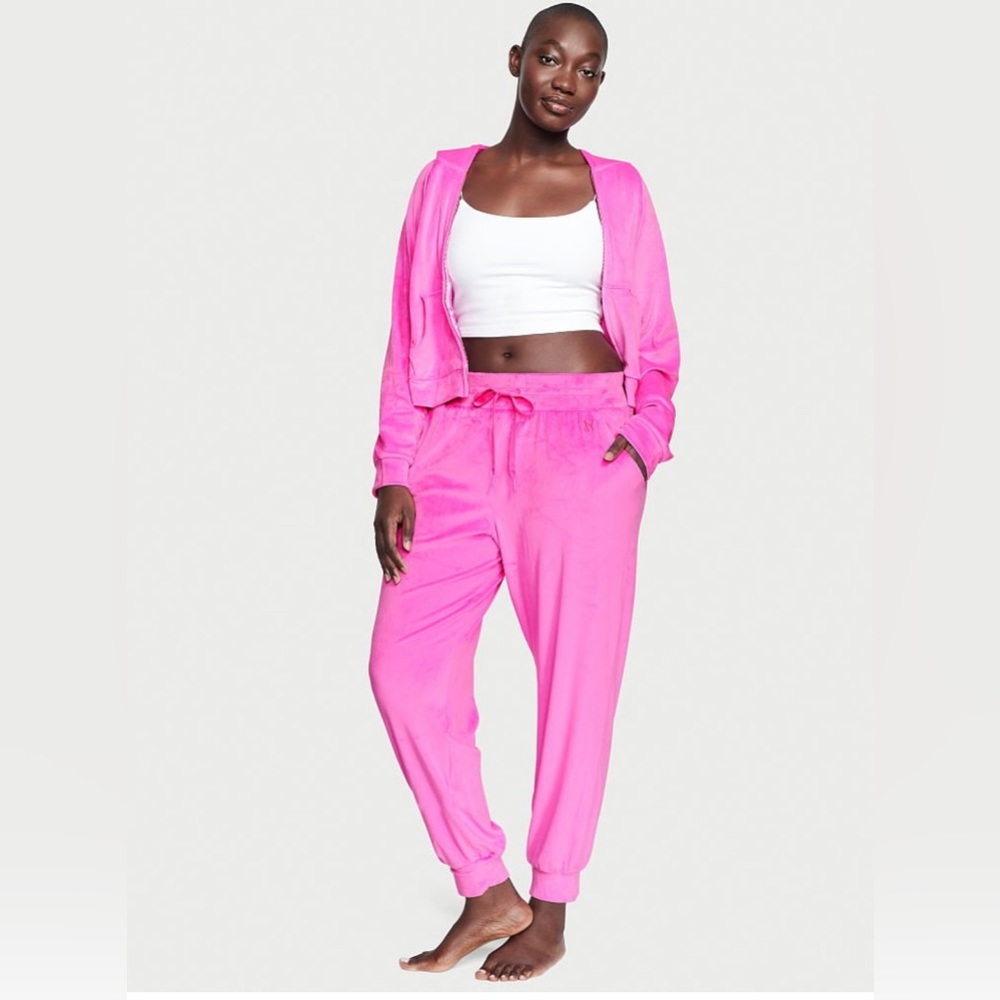 COPY - VICTORIA'S SECRET
Velour Jogger